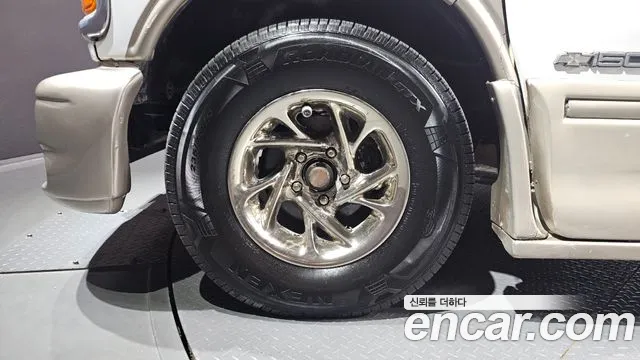 Chevrolet Chevy Van 2002 thumb 8