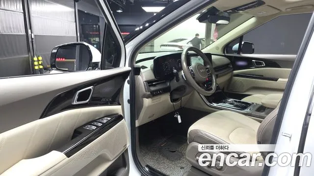Kia Carnival 2022 thumb 5