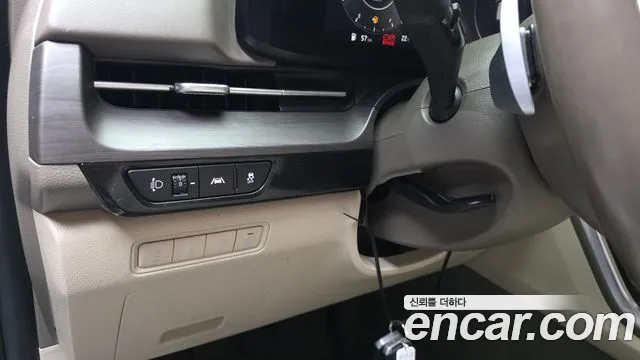 Kia Carnival 2022 thumb 12