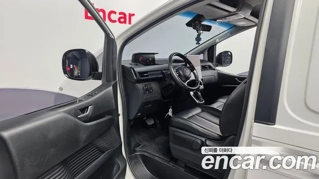 Hyundai Staria 2021 thumb 12