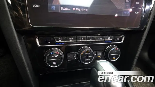 Volkswagen Passat GT 2018 thumb 8