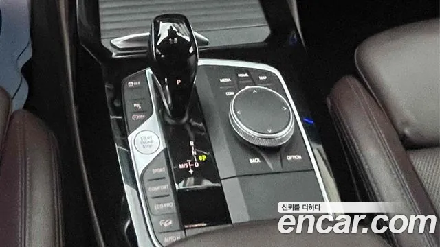 BMW X4 2021 thumb 10