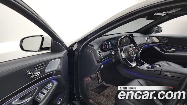 Mercedes-Benz S-Class 2018 thumb 11