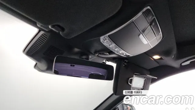 Mercedes-Benz S-Class 2018 thumb 8