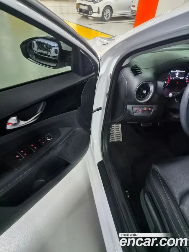Kia K3 2022 thumb 8