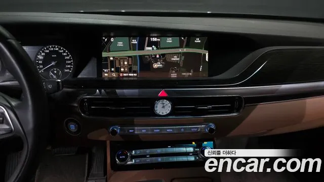 Genesis G90 2019 thumb 5