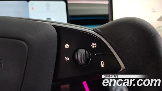 Tesla Model 3 2024 thumb 10