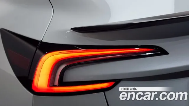 Tesla Model 3 2024 thumb 12
