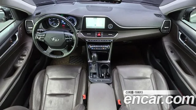 Hyundai Grandeur 2017 thumb 10