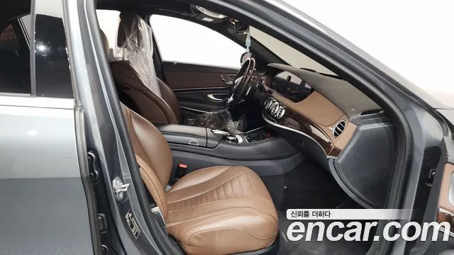 Mercedes-Benz S-Class 2020 thumb 6