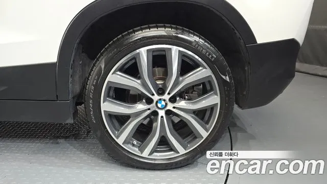 BMW X2 2019 thumb 5