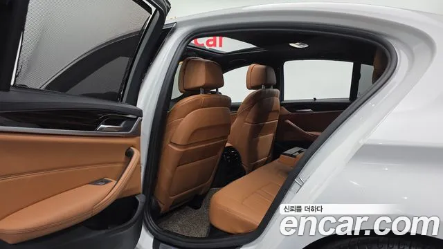 BMW 5 серии 2022 thumb 5