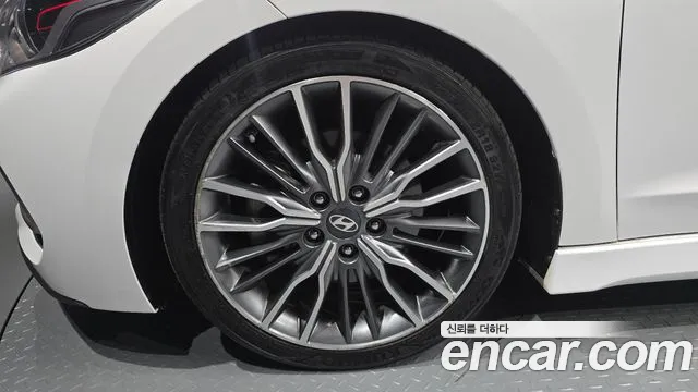 Hyundai Avante 2017 thumb 11