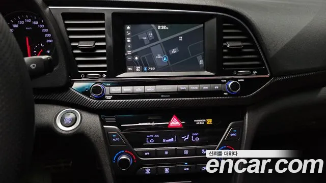 Hyundai Avante 2017 thumb 3