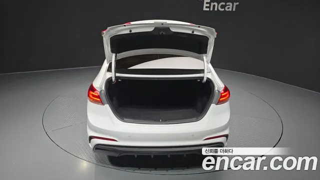 Hyundai Avante 2017 thumb 7