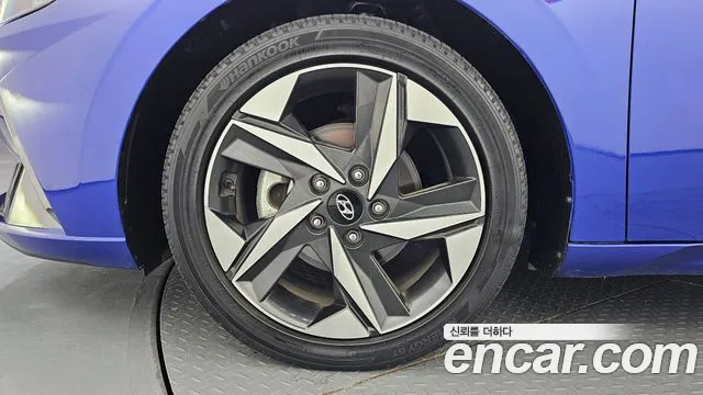 Hyundai Elantra 2021 thumb 3