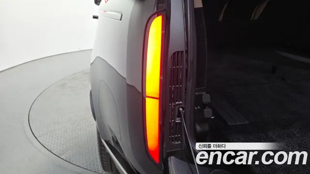 Land Rover Range Rover 2025 thumb 11