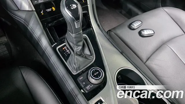 Infiniti Q50 2020 thumb 4