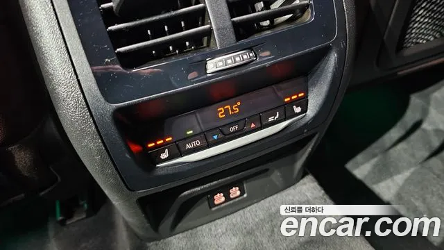 BMW X4 2022 thumb 11