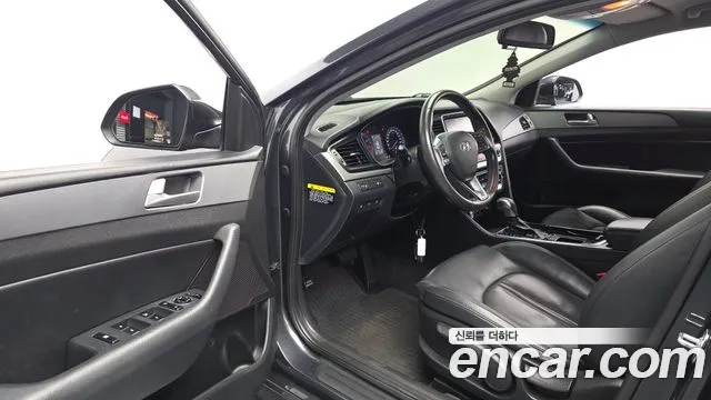Hyundai Sonata 2017 thumb 11