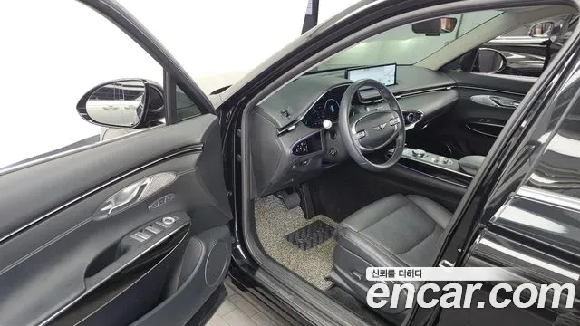 Genesis GV70 2022 thumb 2