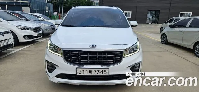 Kia Carnival 2018 thumb 9