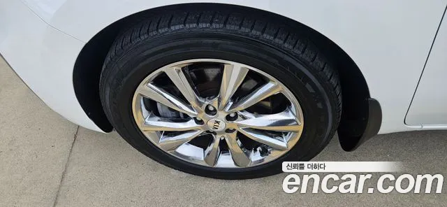 Kia Carnival 2018 thumb 4