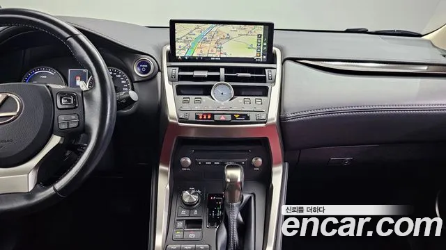 Lexus NX 2018 thumb 11