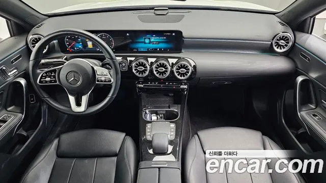 Mercedes-Benz A-Class 2021 thumb 10