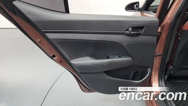 Hyundai Avante 2018 thumb 6