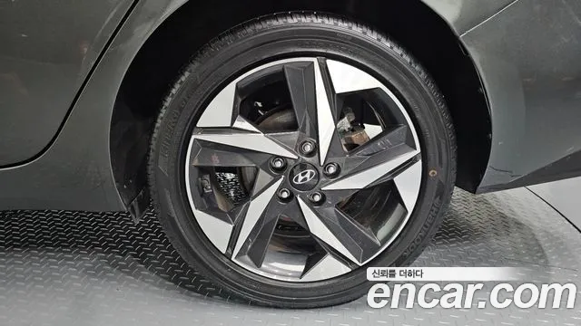 Hyundai Elantra 2020 thumb 8