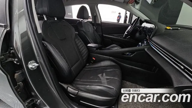 Hyundai Elantra 2020 thumb 9