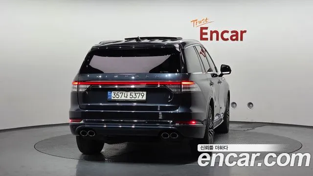 Lincoln Aviator 2022 thumb 2