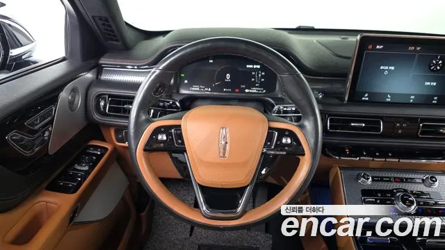 Lincoln Aviator 2022 thumb 3