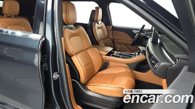 Lincoln Aviator 2022 thumb 7
