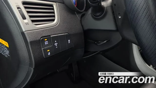 Hyundai Elantra 2014 thumb 2