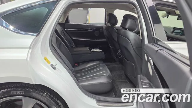 Genesis G80 2022 thumb 10