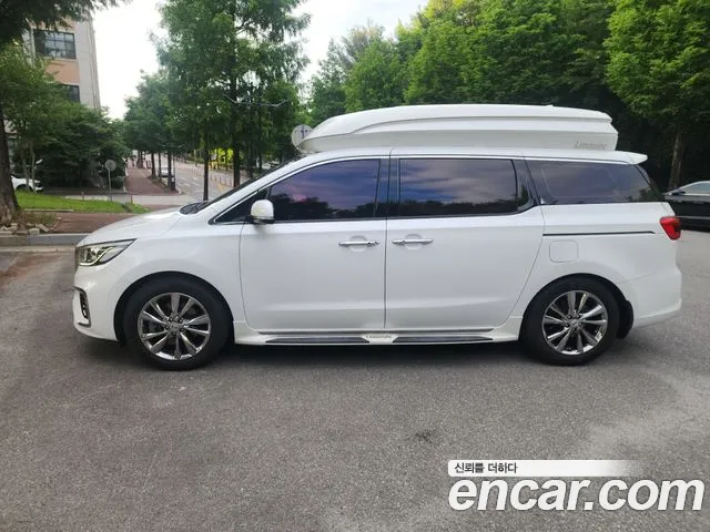 Kia Carnival 2018 thumb 6
