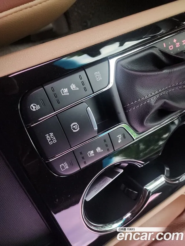 Kia Carnival 2018 thumb 8