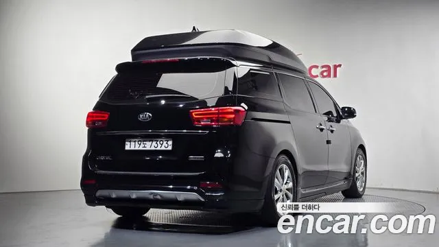 Kia Carnival 2019 thumb 10