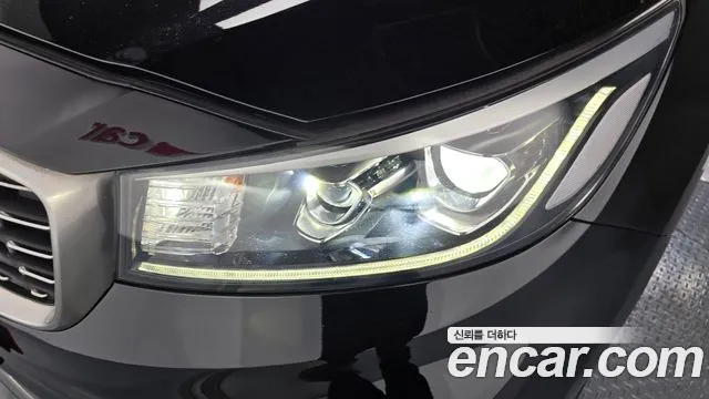 Kia Carnival 2019 thumb 9