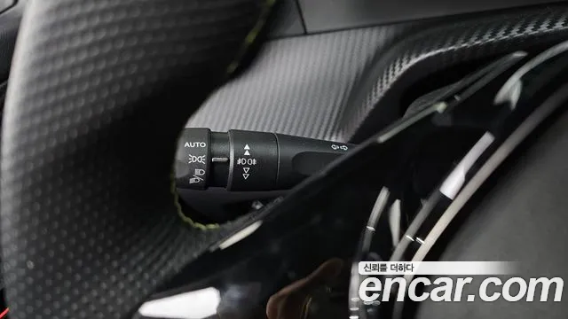 Peugeot e-2008 2023 thumb 6