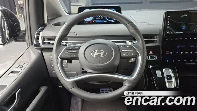 Hyundai Staria 2025 thumb 7