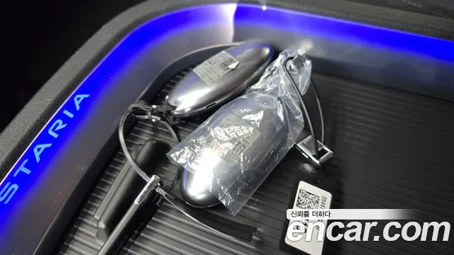Hyundai Staria 2025 thumb 9