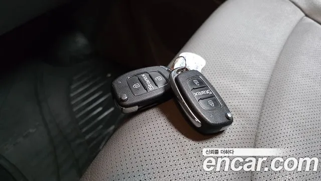 Hyundai Staria 2019 thumb 10