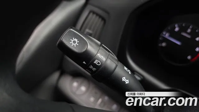 Hyundai Staria 2019 thumb 11