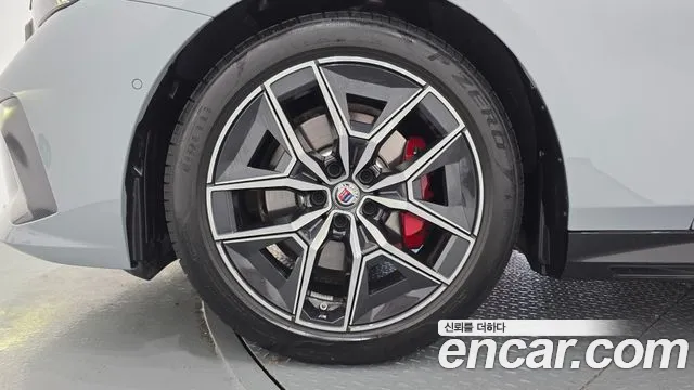 BMW 5 серии 2024 thumb 10