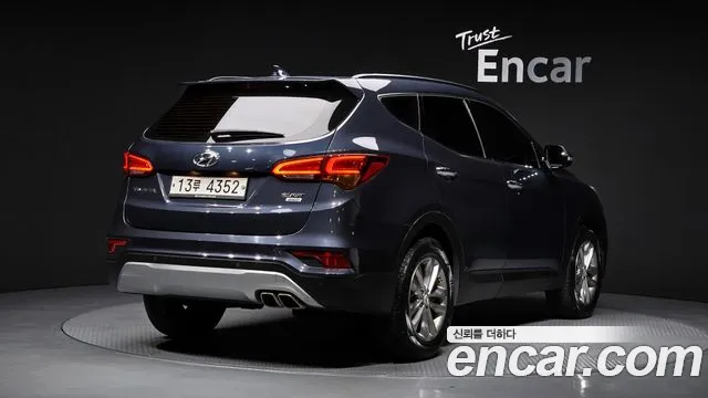 Hyundai Santafe 2015 thumb 8