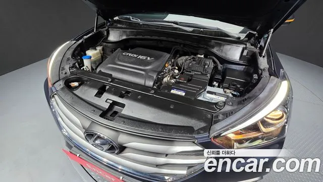 Hyundai Santafe 2015 thumb 4