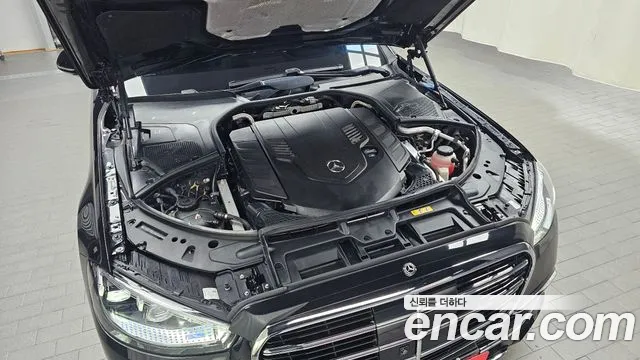 Mercedes-Benz S-Class 2021 thumb 2